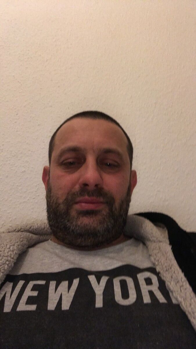  ,   Georgiy, 52 ,   ,   , c 