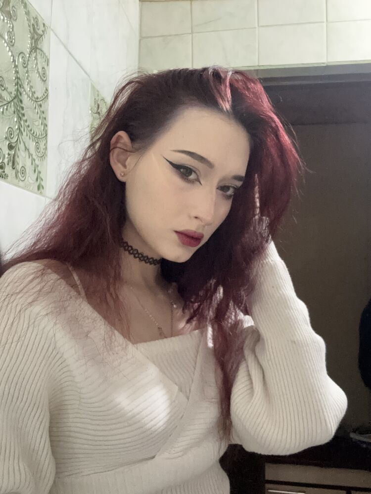  53719518  Lina, 19 ,    