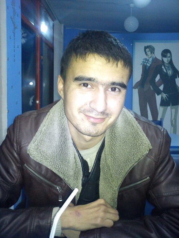 19014968  Rustam, 36 ,    