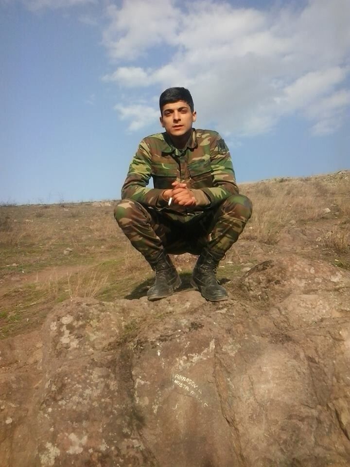  11057338  Xalid, 29 ,    