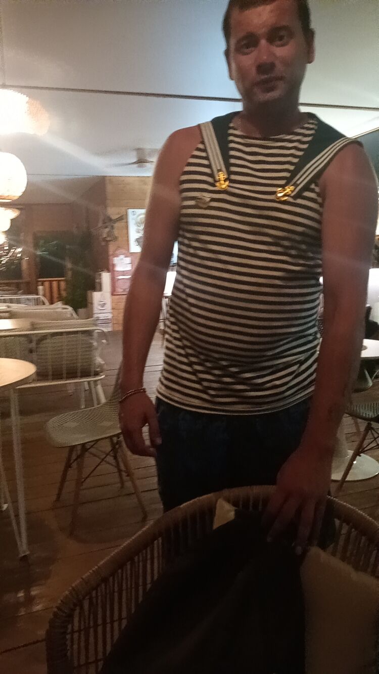  54406158  , 35 ,    --