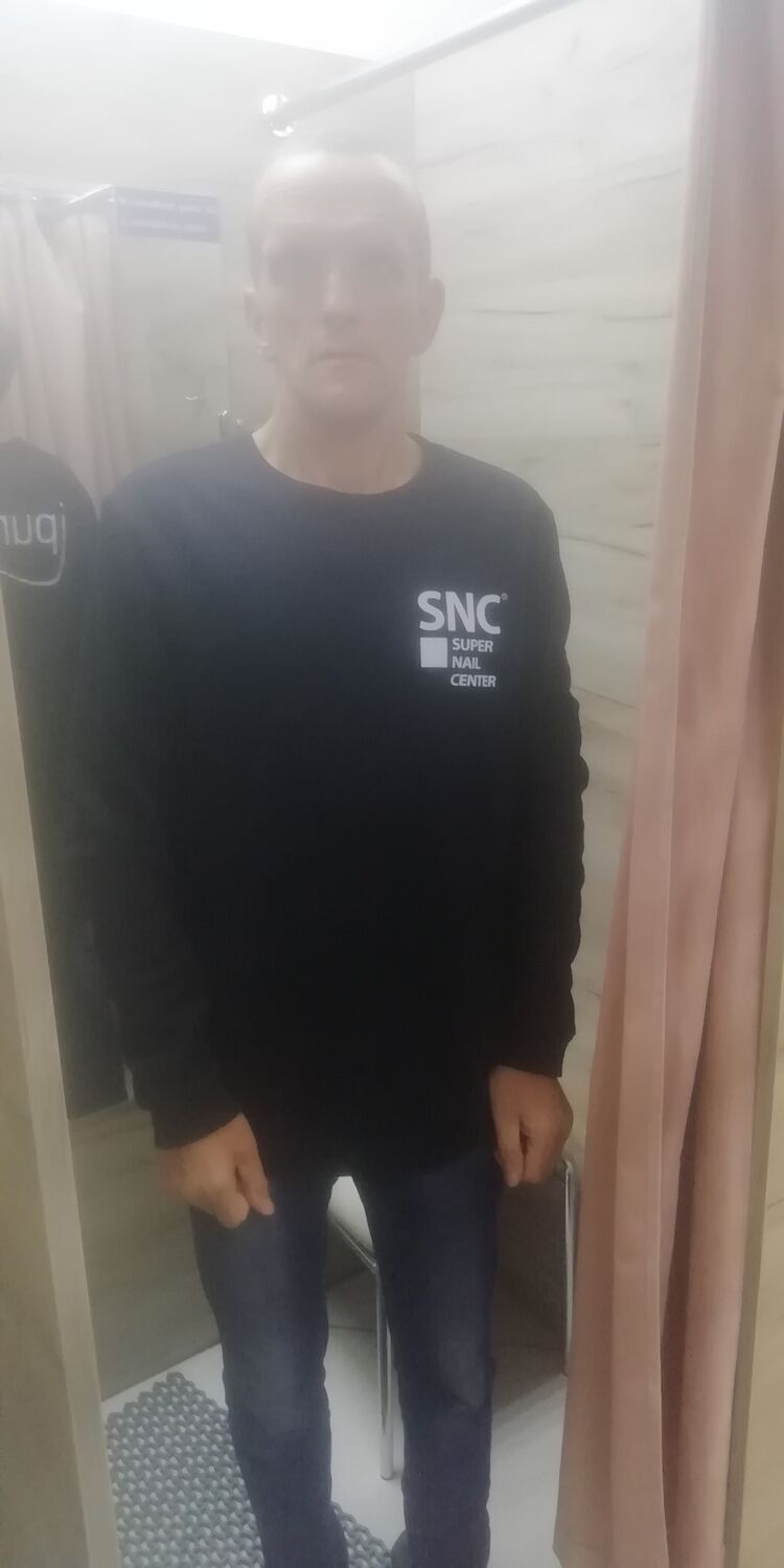  37565748   , 52 ,    