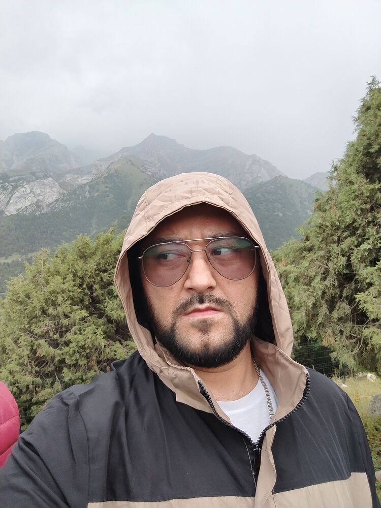  53524478  Shah, 34 ,    