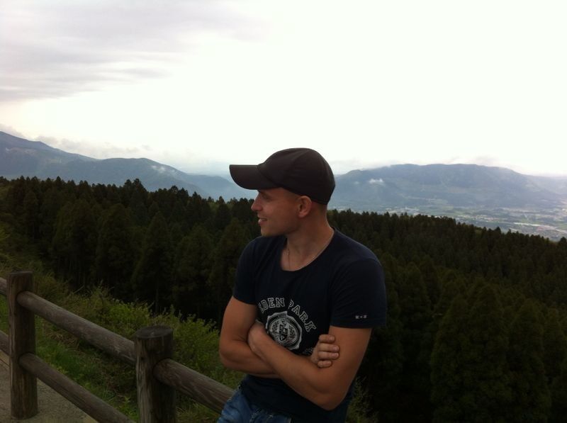  ,   Artem, 37 ,   