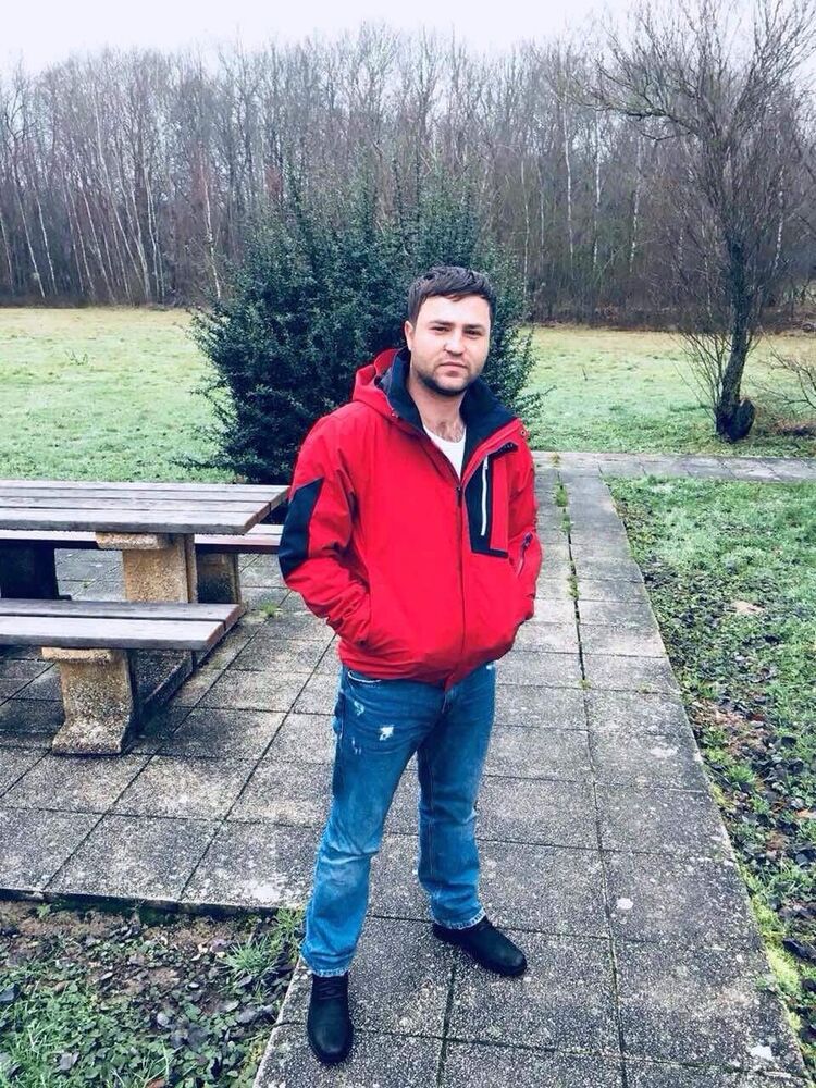 ���� 15198188 ������� Zoro, 34 ����, ���� ���������� � �������