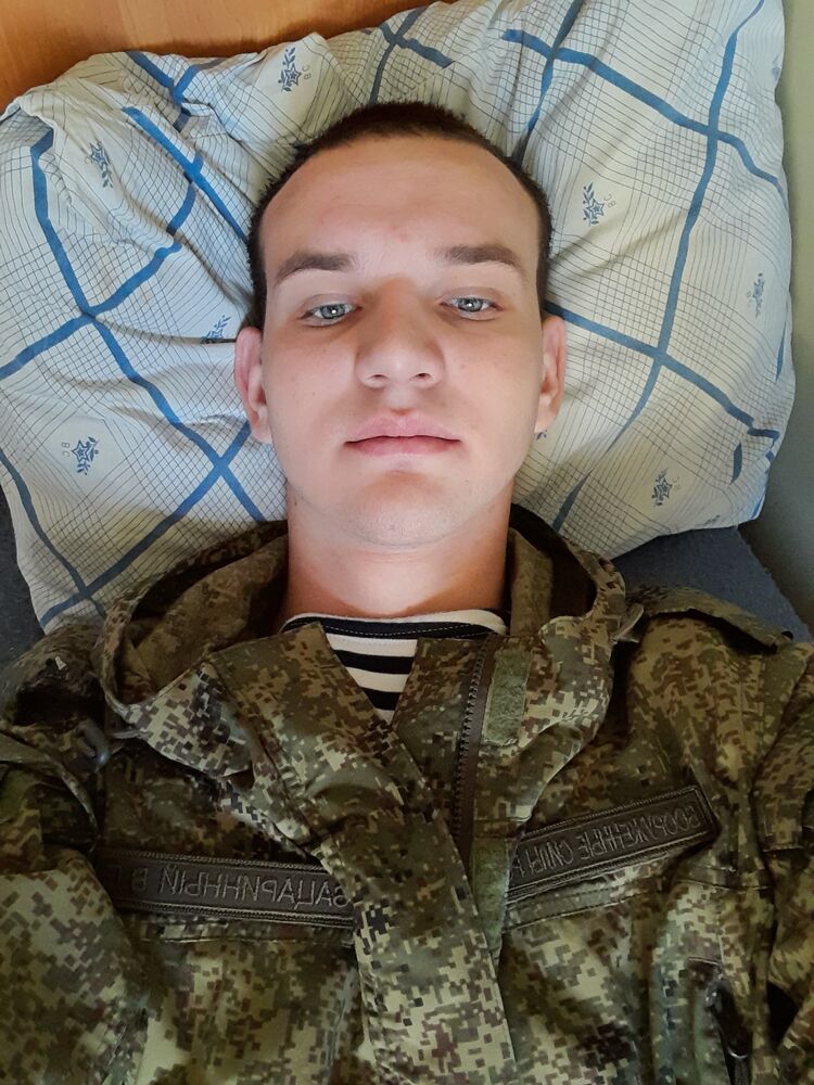  31987158  , 22 ,    
