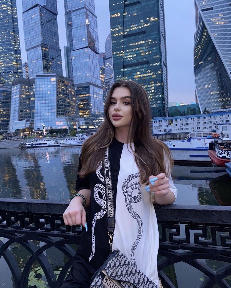  ,   Sashenka, 24 ,   ,   