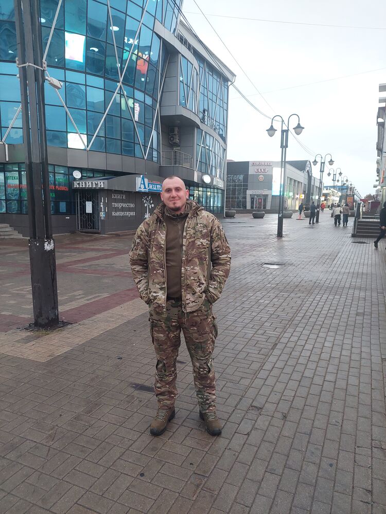  53092718  , 34 ,    --