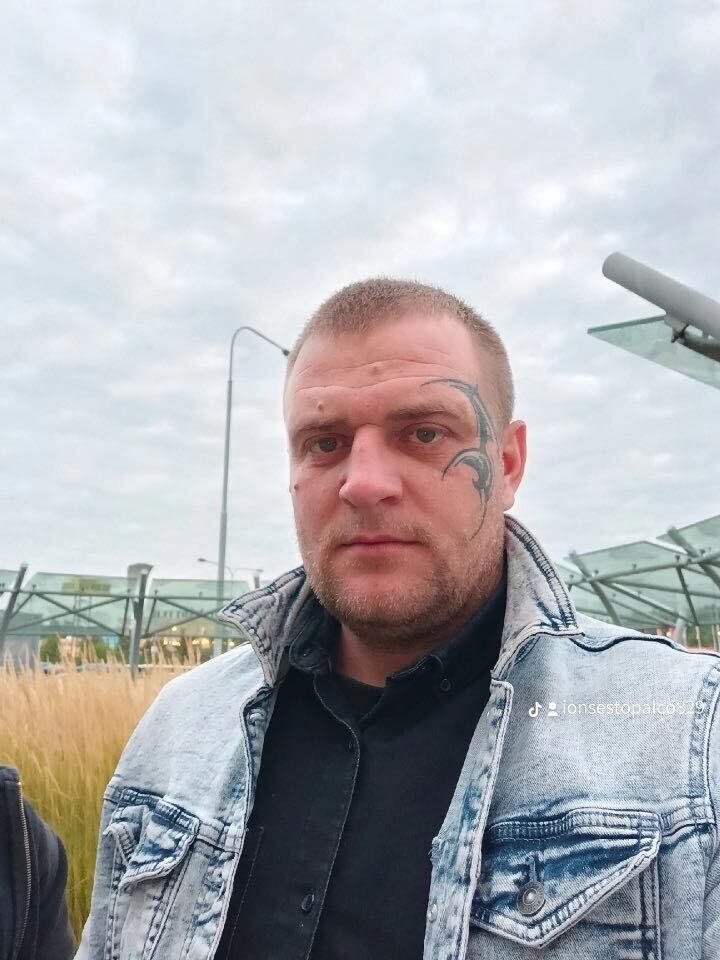  53295388  Ion, 34 ,    Palais-Bourbon