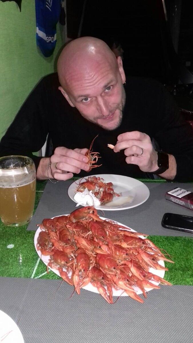  ,   Stas, 45 ,   