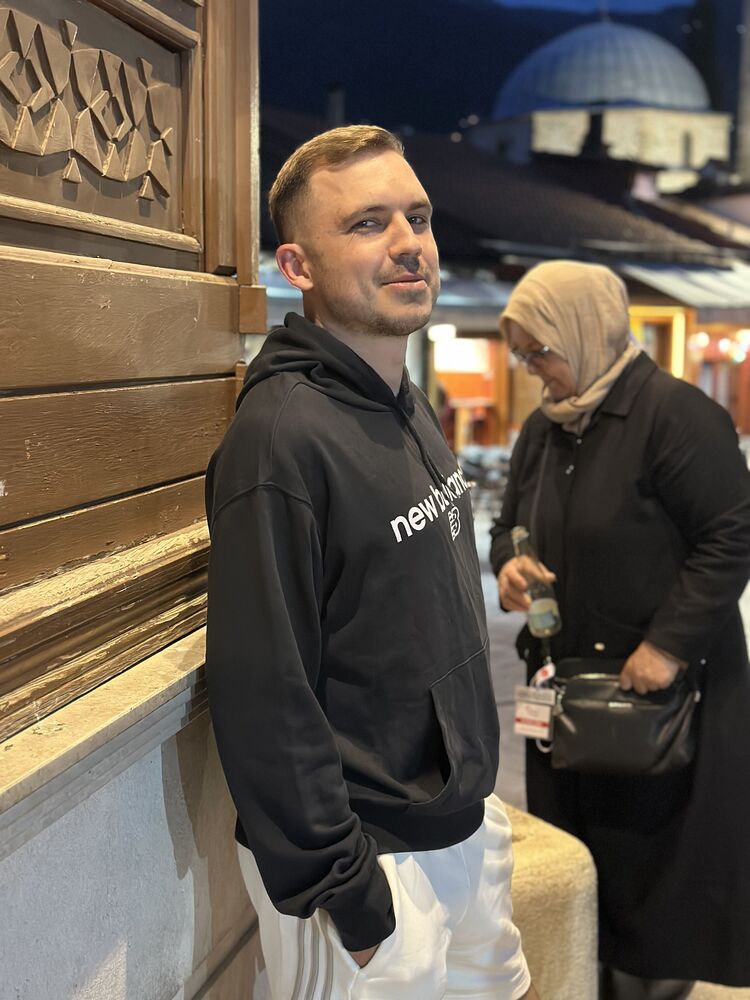  43369678  Egor, 35 ,    Podgorica
