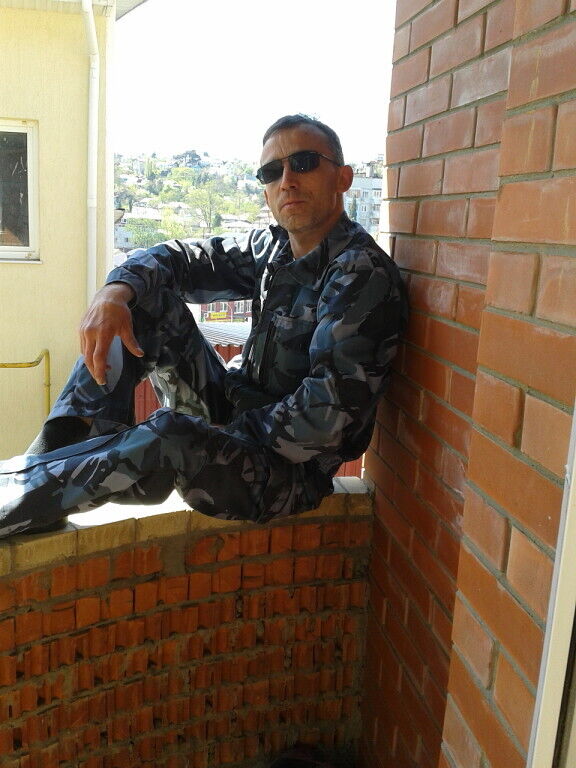  38901558  , 49 ,    