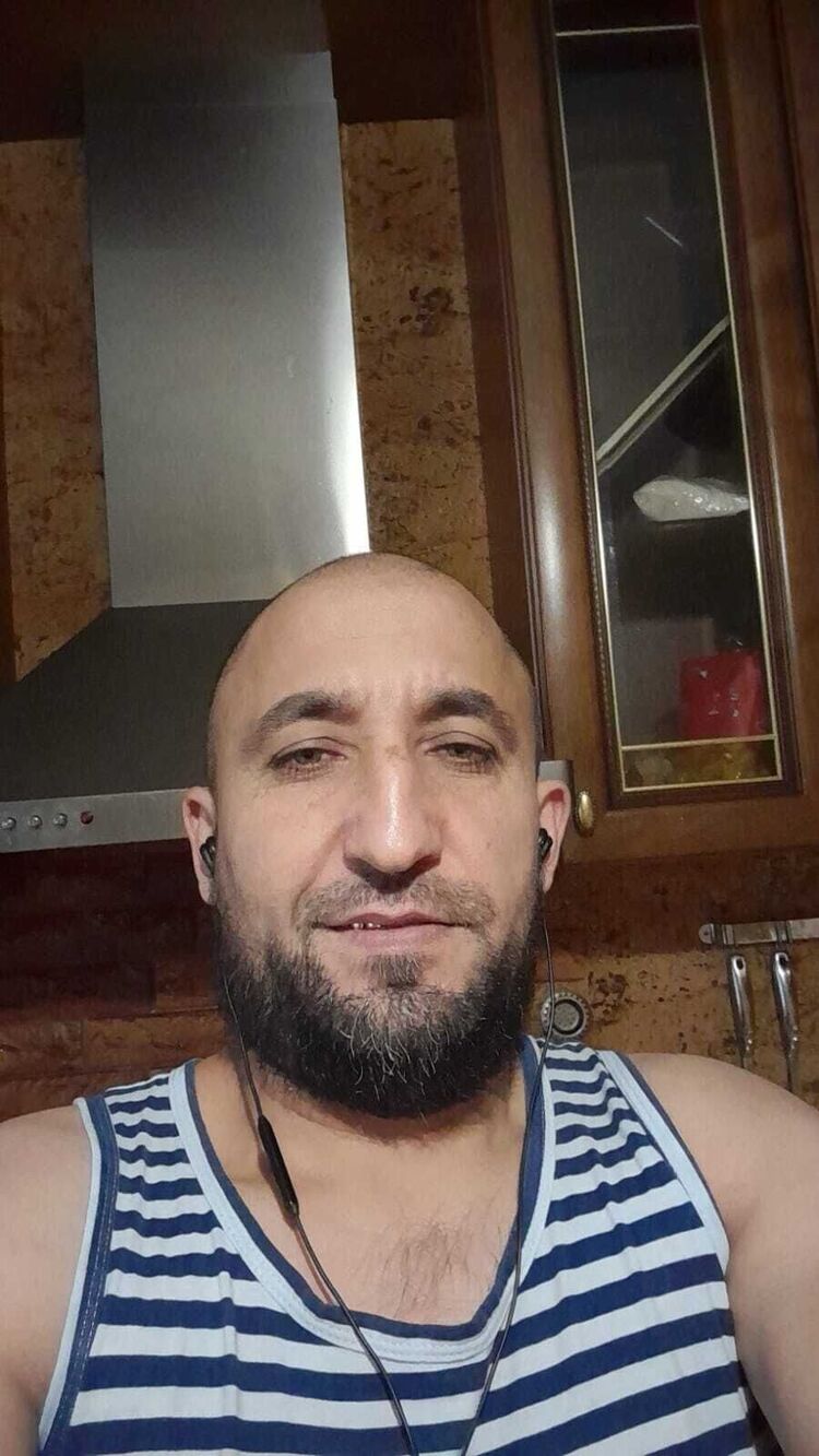  48272658  , 38 ,    