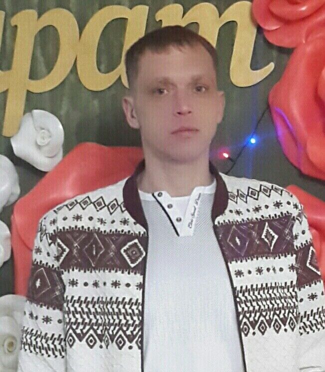  25323788  GEORGY, 44 ,    -