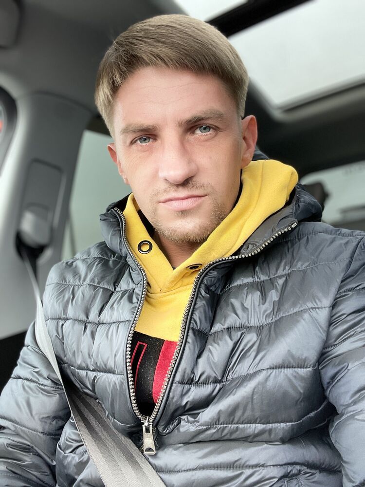  30328748  Alex, 37 ,    -