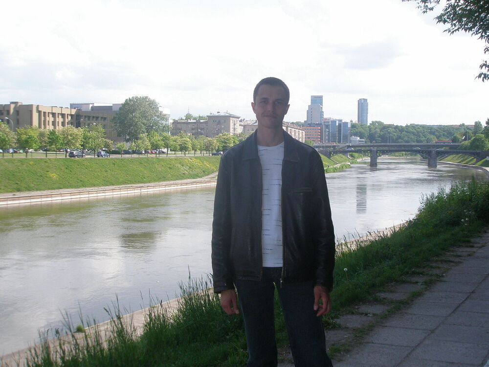  49941598  Oleg, 43 ,    