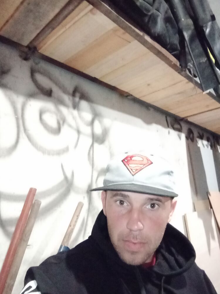  28281158  , 32 ,    