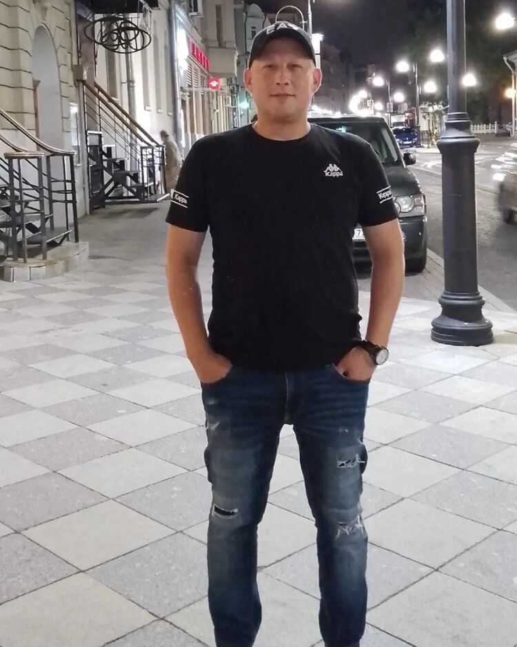  48131828  , 36 ,    