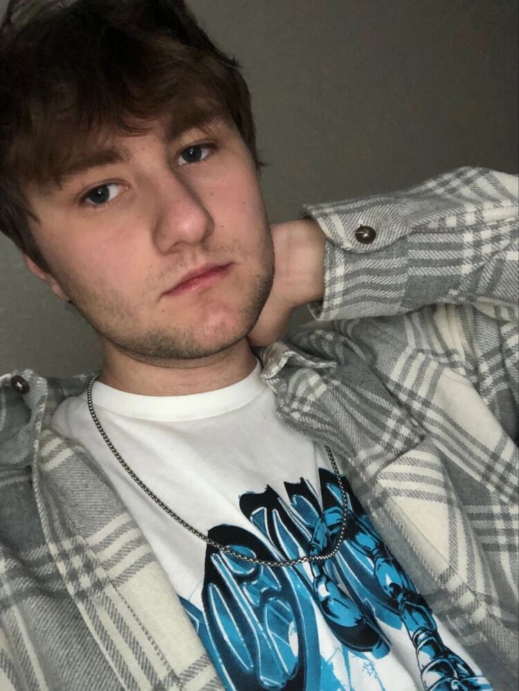 ���� 46377378 ����� ������, 22 ����, ���� ���������� � ������