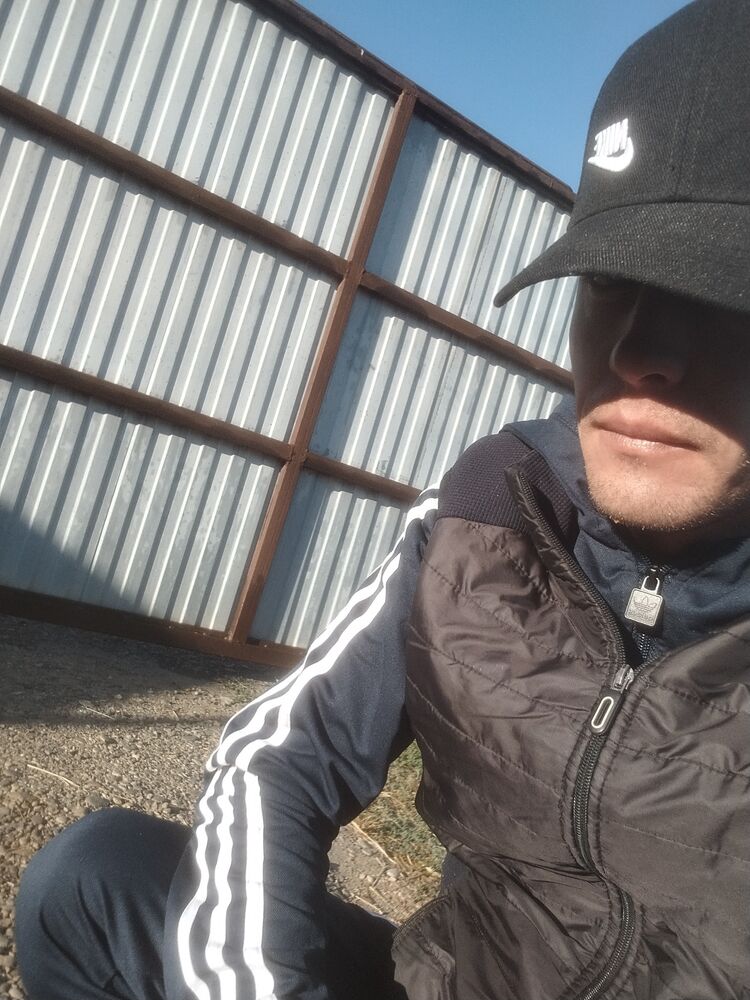  38026868  , 31 ,    
