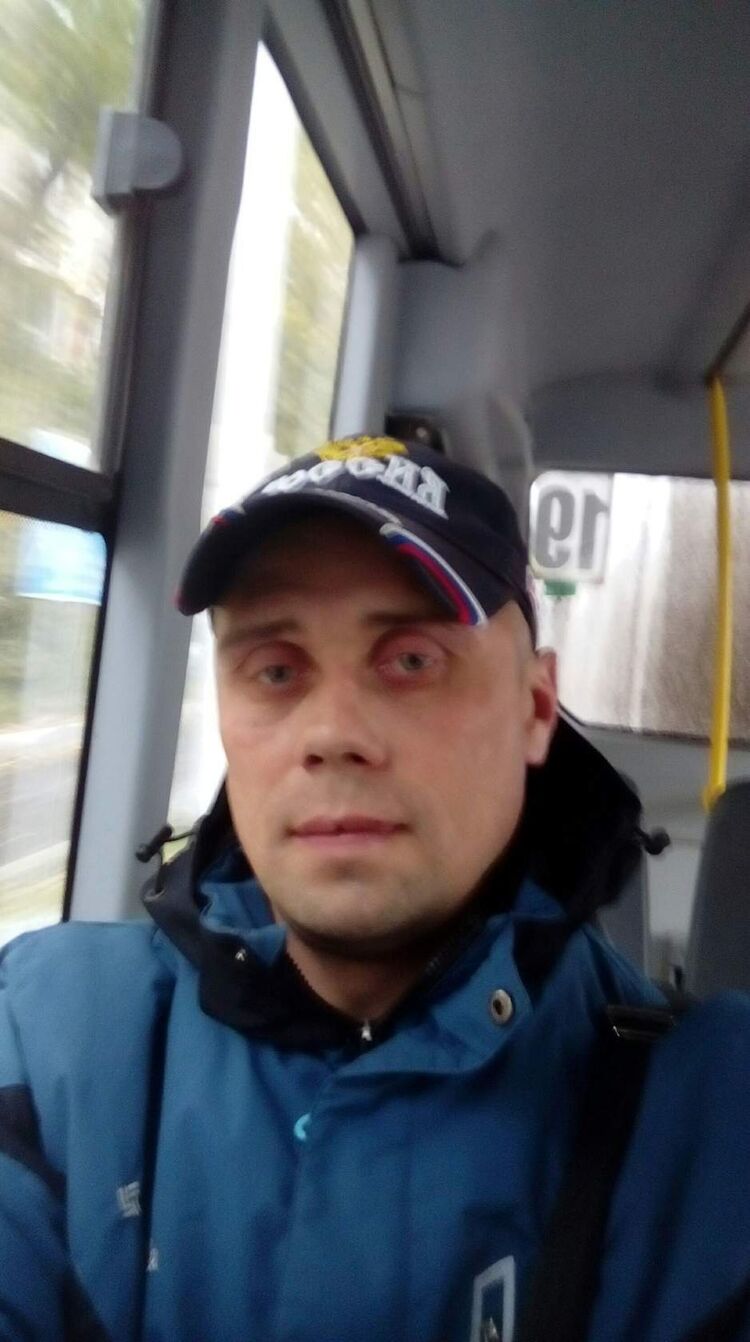  24305228  , 42 ,    