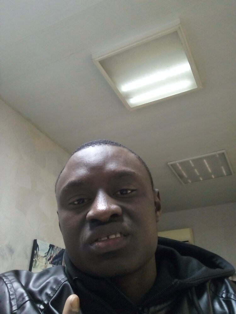  43454568  Upa Gomes, 28 ,    