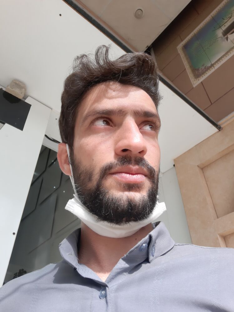  ,   Majid, 32 ,   ,   
