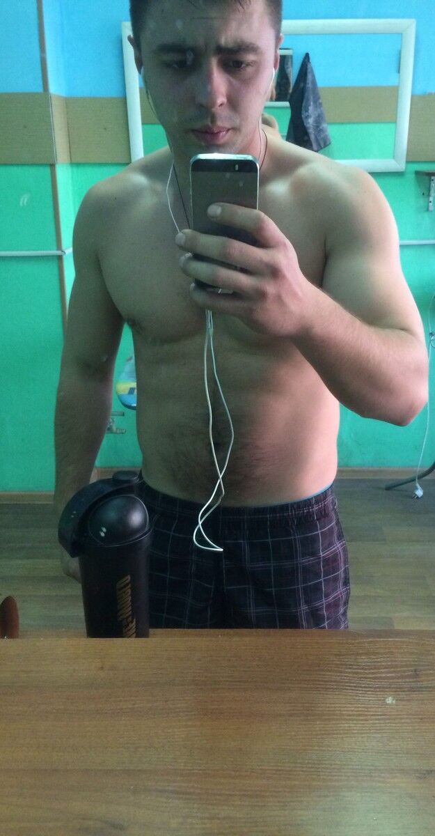  6320618  Daniil, 33 ,    