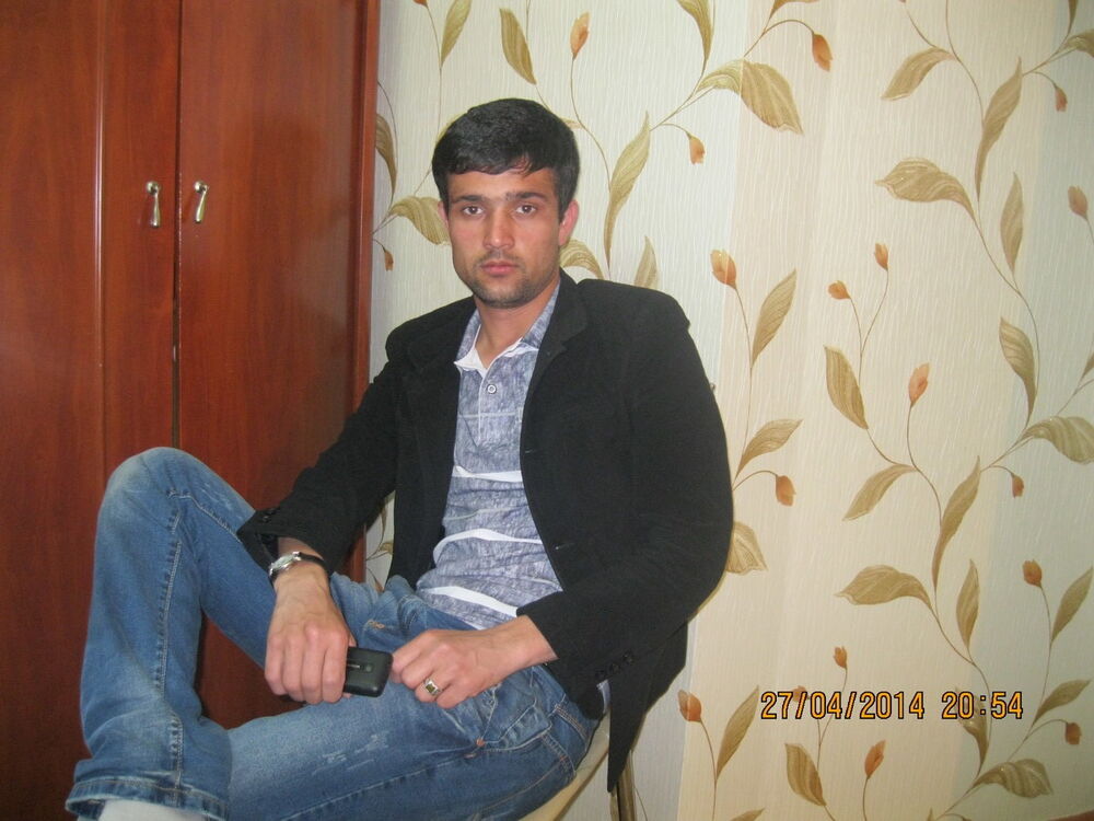  4555178  Maks, 39 ,    