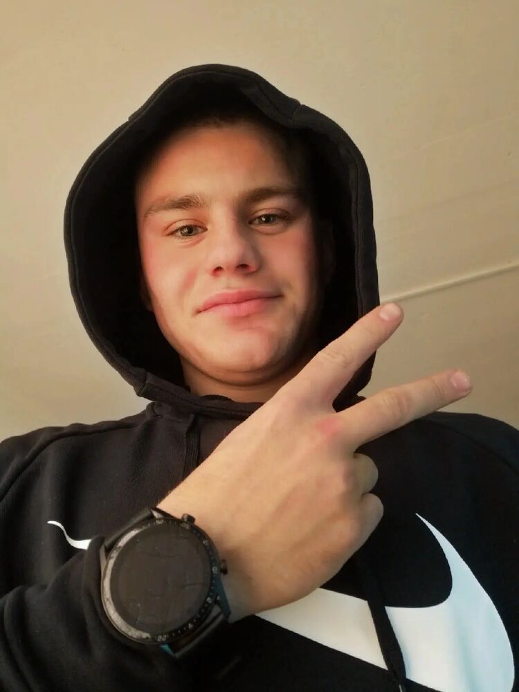  37524558  , 21 ,    