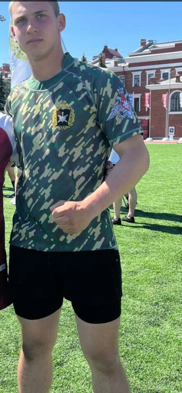  38033218  , 24 ,    -