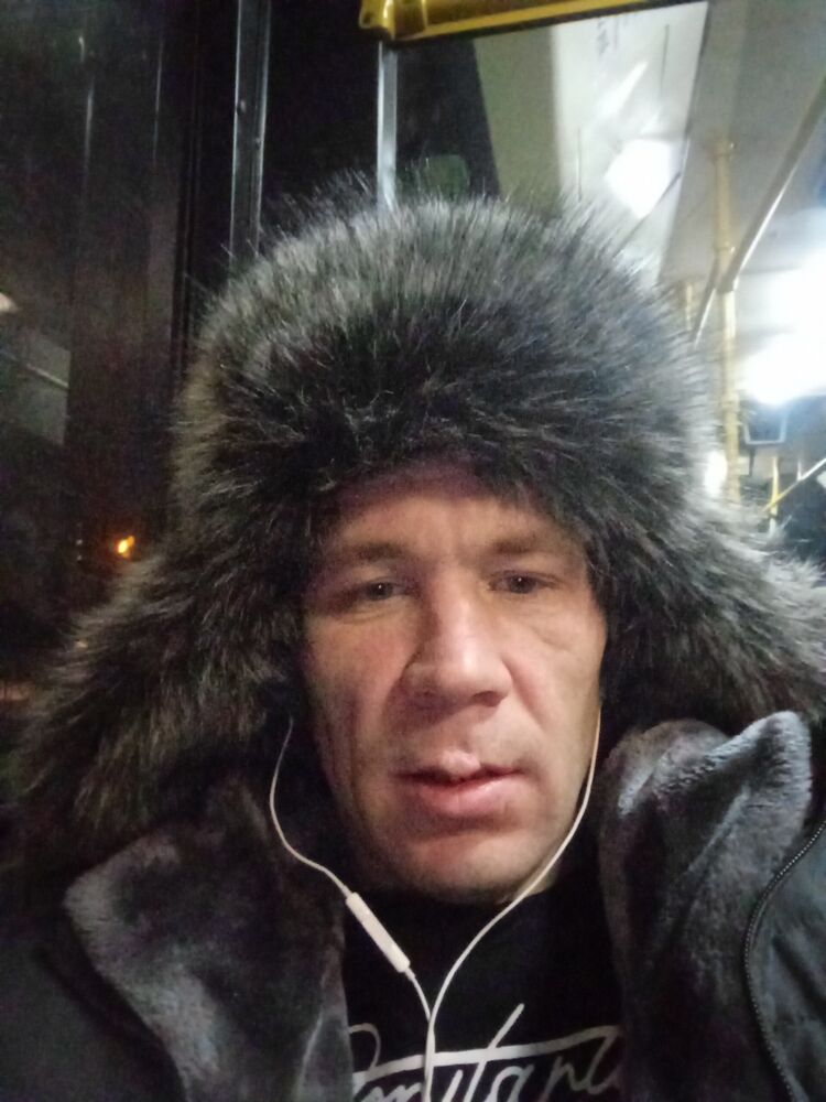  30951948  Sergey, 40 ,    