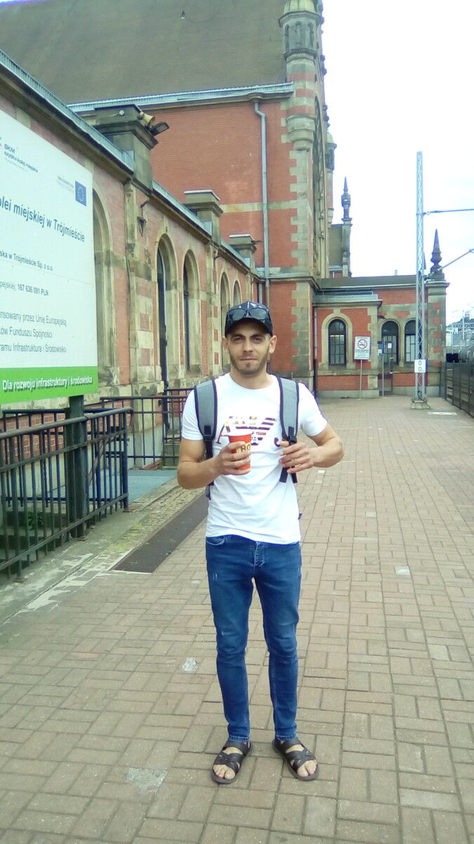  ,   Black Instan, 31 ,  