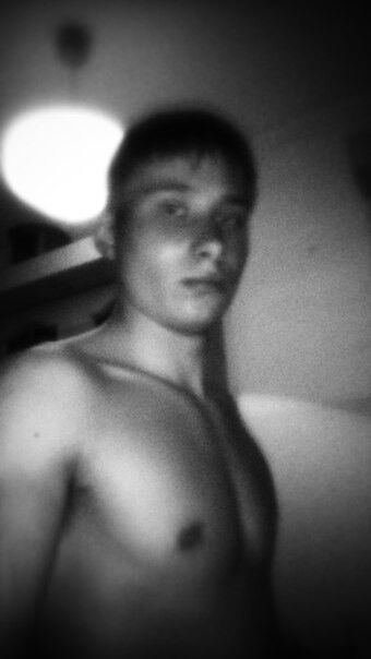  7403068  96, 28 ,    