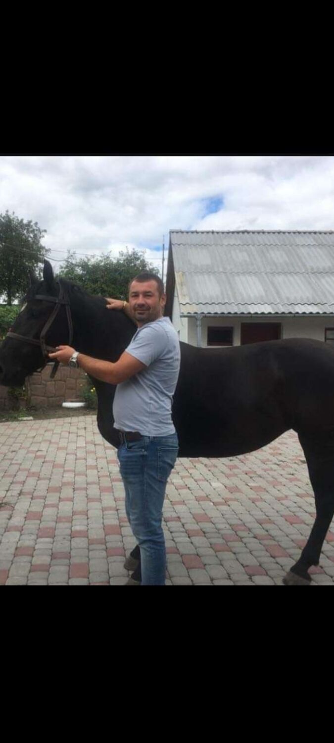  ,   Aleksandr, 41 ,   c 