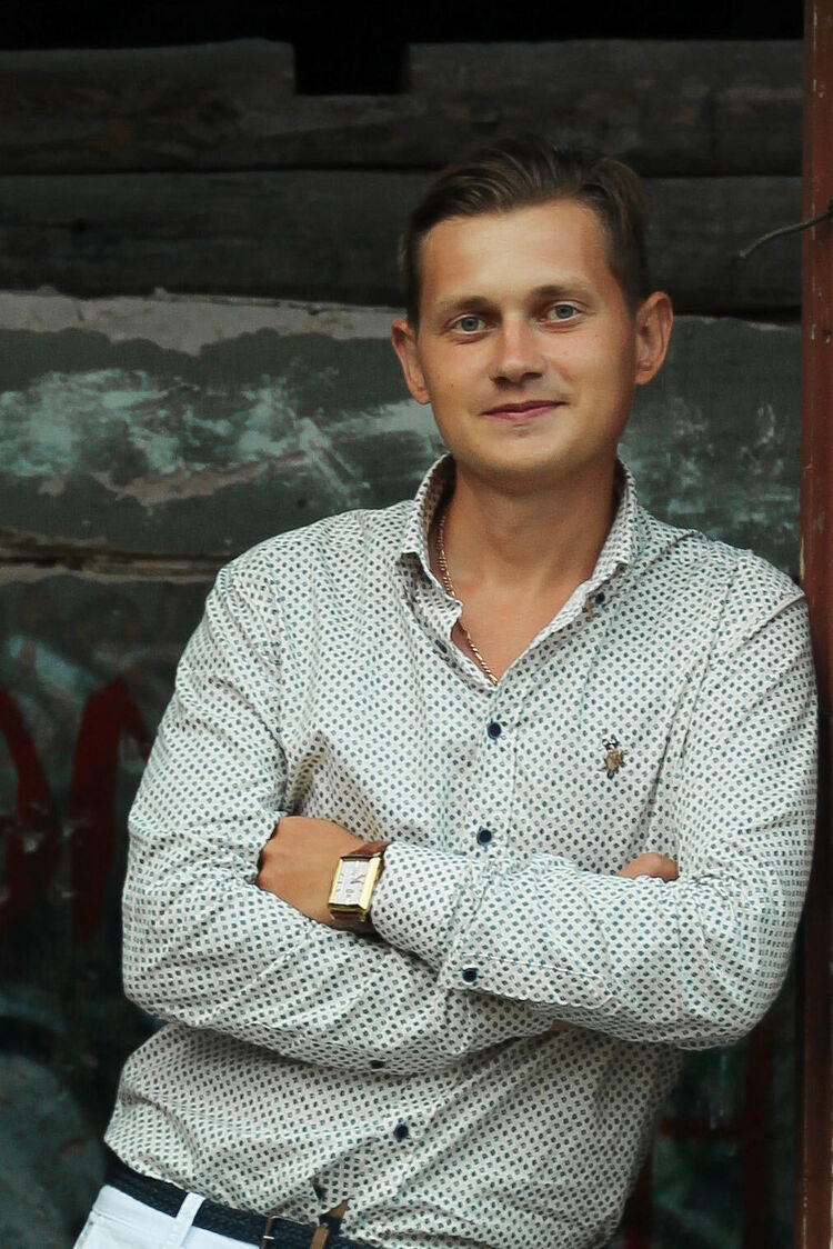  29836108  , 33 ,    -