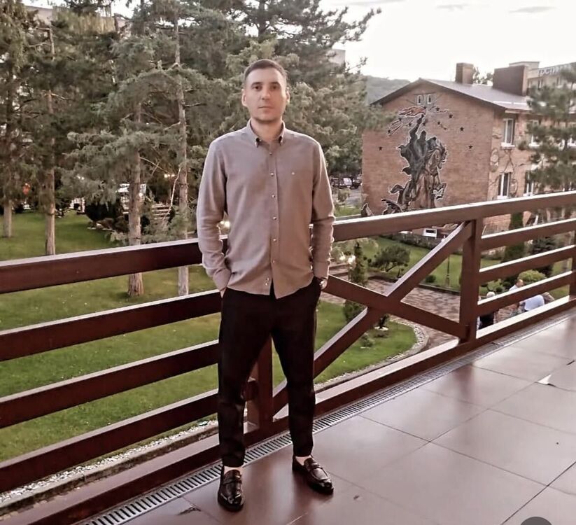  53956588  Alex, 39 ,    