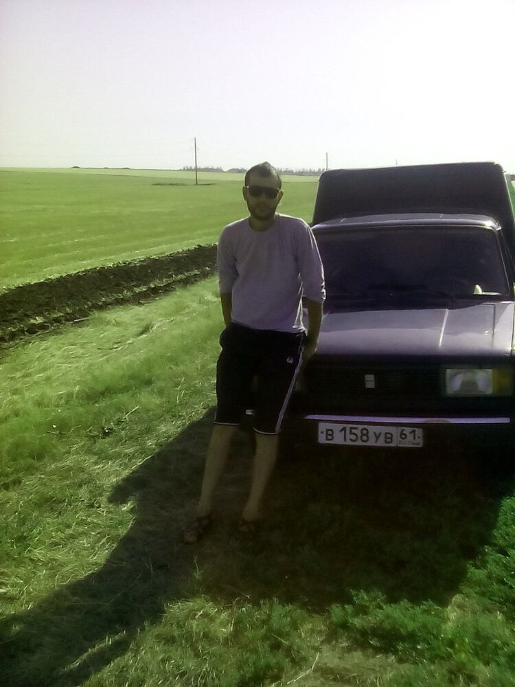  ,   Zaxar, 32 ,   
