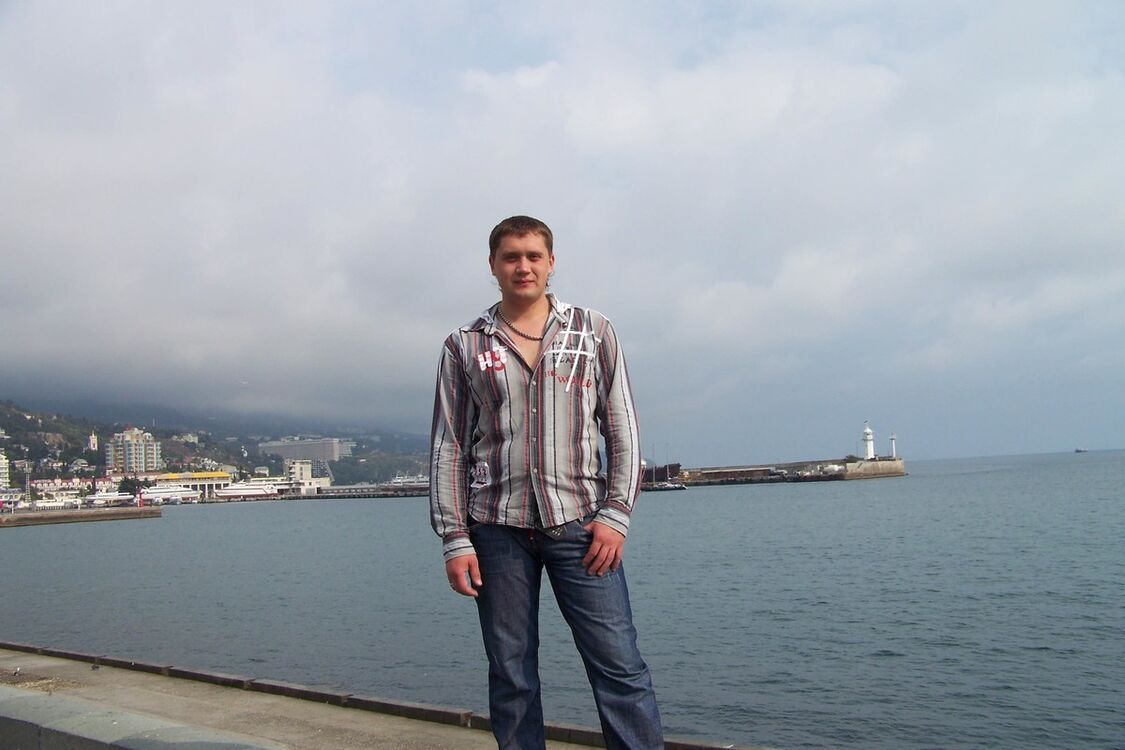  4077978  Quehenberg, 44 ,    