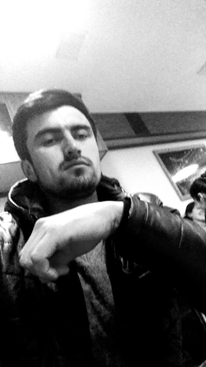  ,   Billurr, 28 ,  
