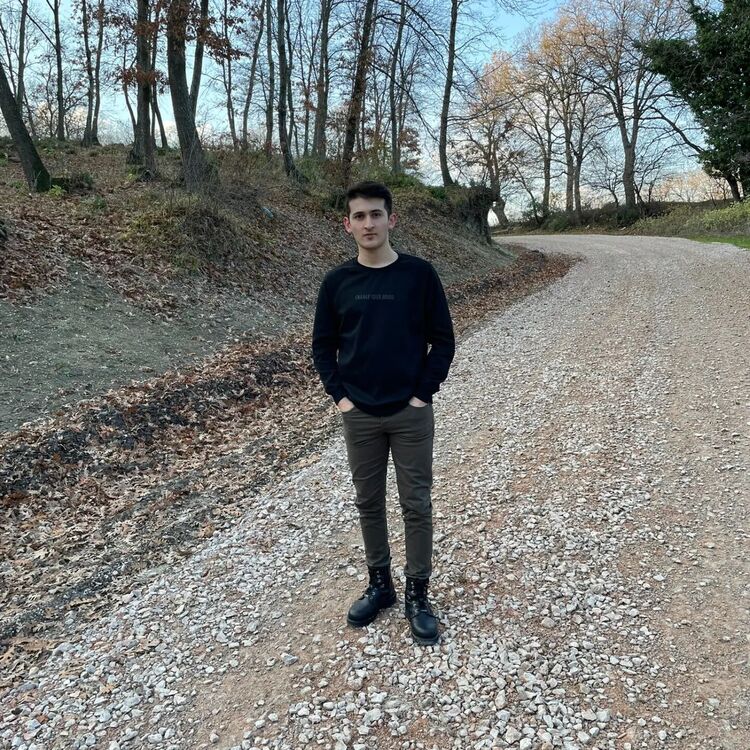  33624168  Abdulsamet, 25 ,    
