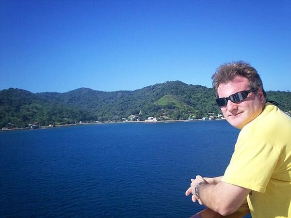  51048809  Austin Palme, 56 ,    --