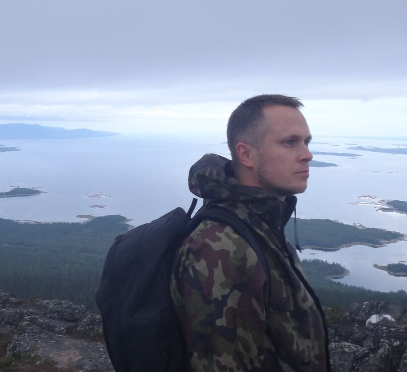  46013488  Konstantin, 43 ,    