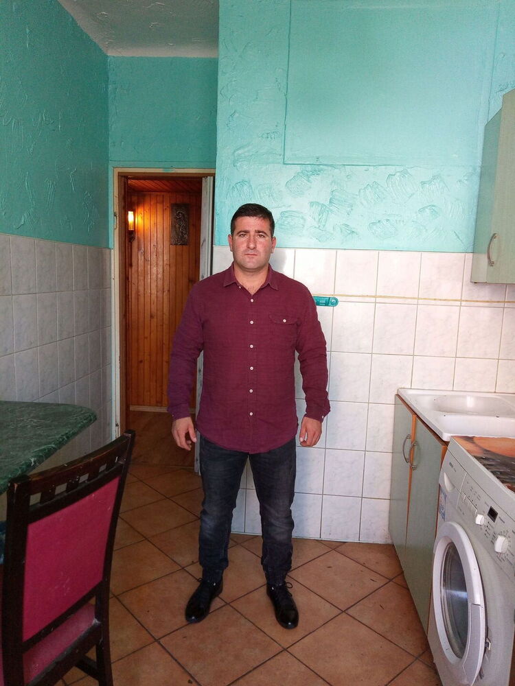  ,   Ilia, 31 ,   ,   