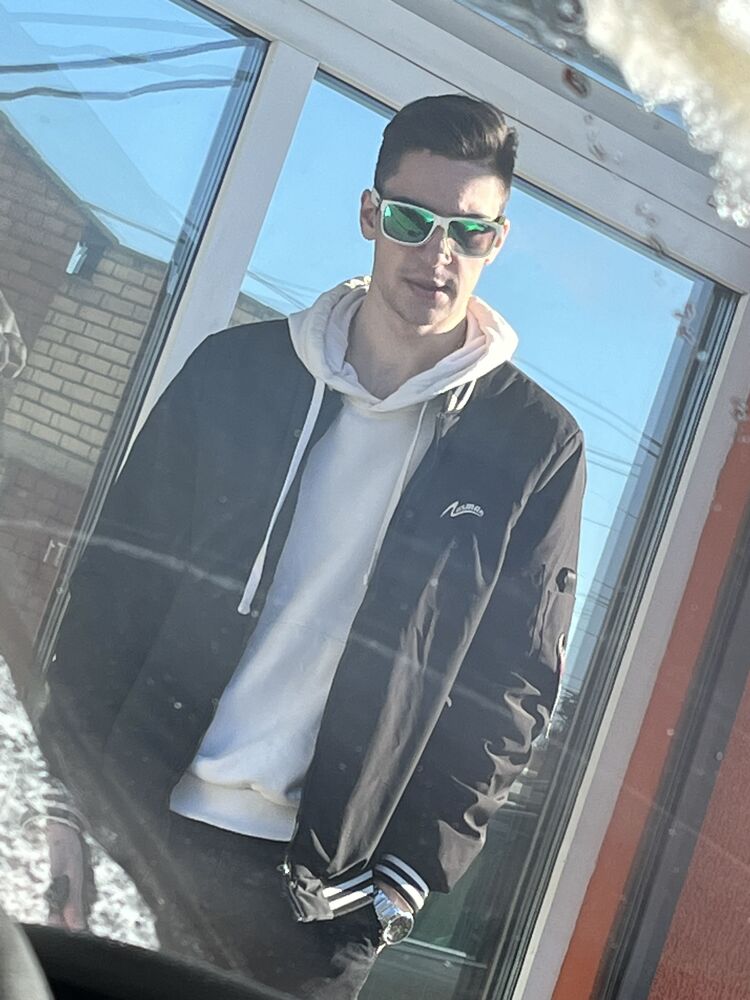  48482338  , 22 ,    