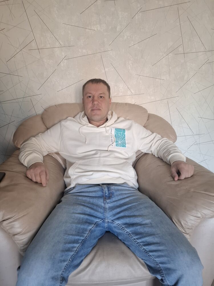  51673249  , 40 ,    