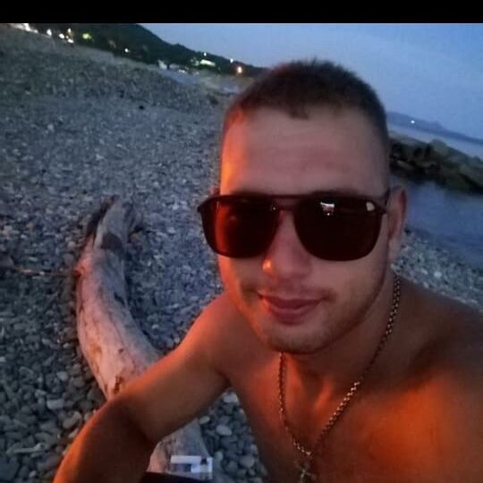  ,   Leonid, 25 ,   ,   , c , 