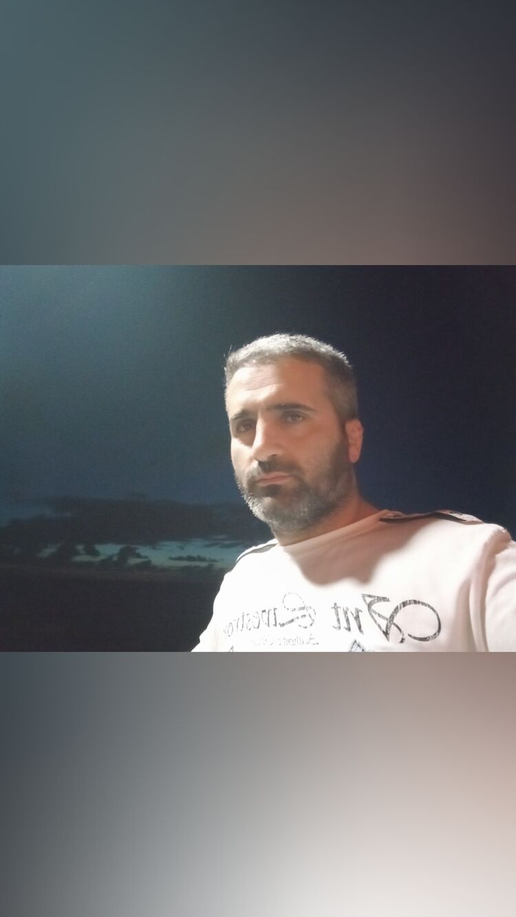  27672538  Baruz, 43 ,    