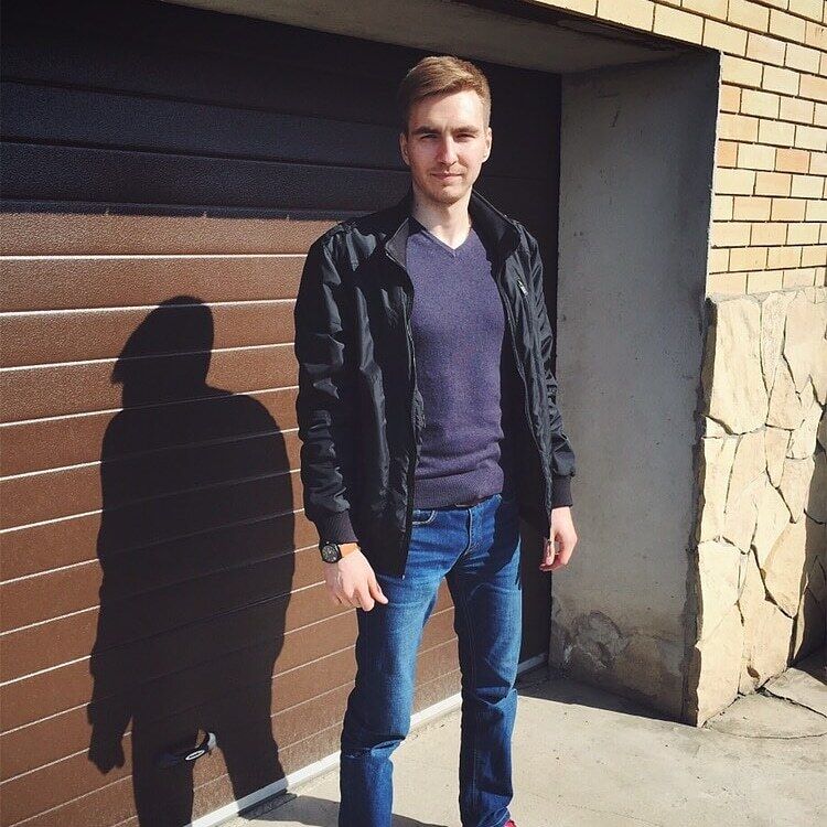  27629098  Alexander, 31 ,    