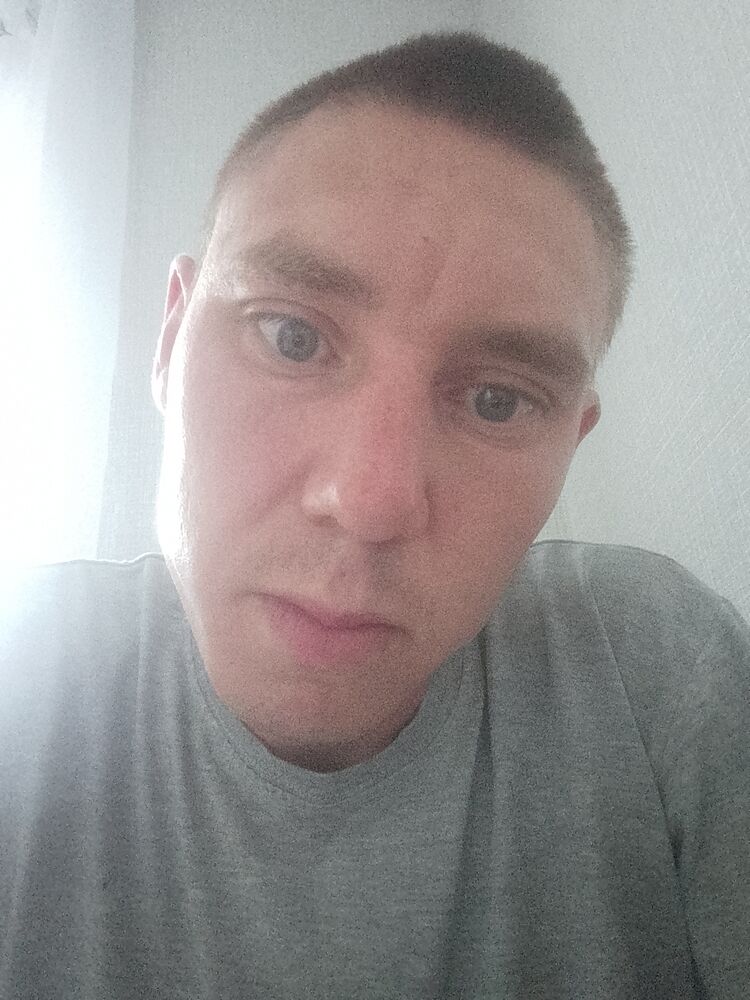  44879158  , 42 ,    